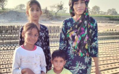 Shagufta, eine alleinstehende Ziegelsklavin mit drei Kindern